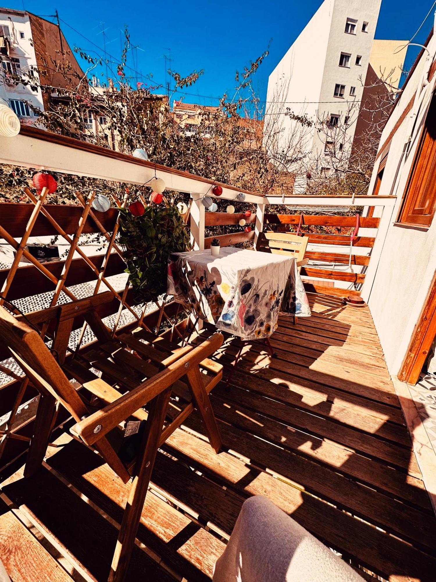 Precioso Apartamento Con A/A En Ruzafa Con Terracita Privada Y Acceso A Un Jardin, Para 2-3 Personas Валенсия Экстерьер фото